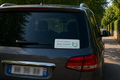 Sticker solidaire – J'aide, donc j'existe !